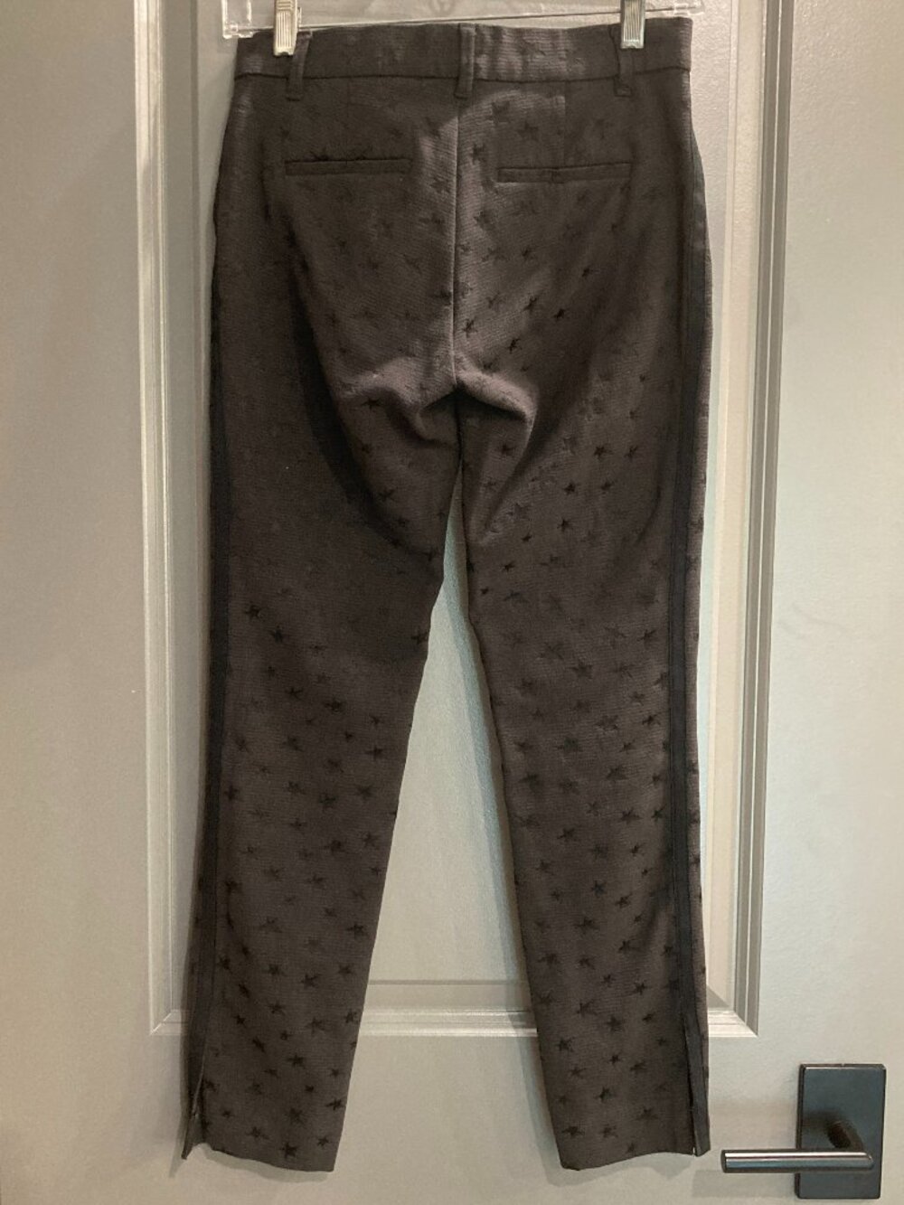 Gap - Picture 2 of 5